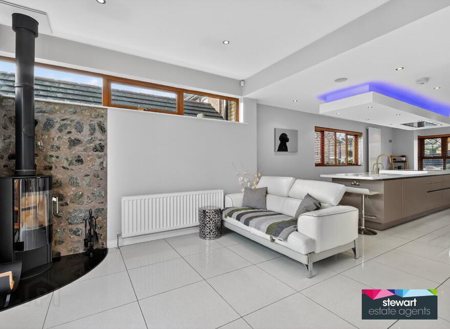 4 Wellington Park Drive, Maghaberry, BT67 0UP
