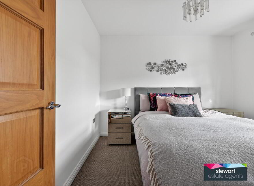 4 Wellington Park Drive, Maghaberry, BT67 0UP