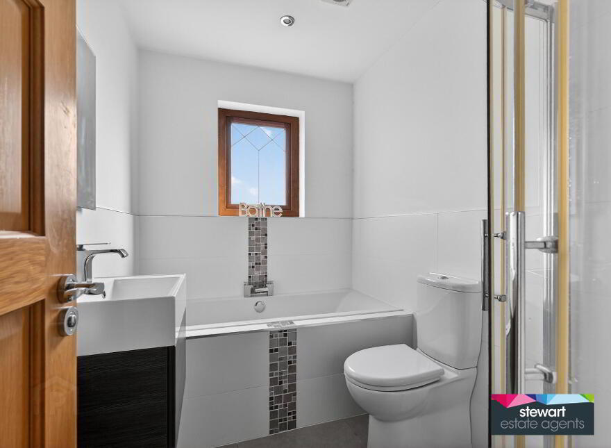 4 Wellington Park Drive, Maghaberry, BT67 0UP