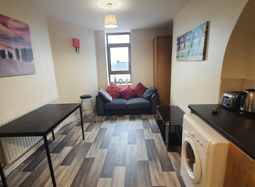 Flat 3 176B Antrim Road, Belfast, BT15 2AJ