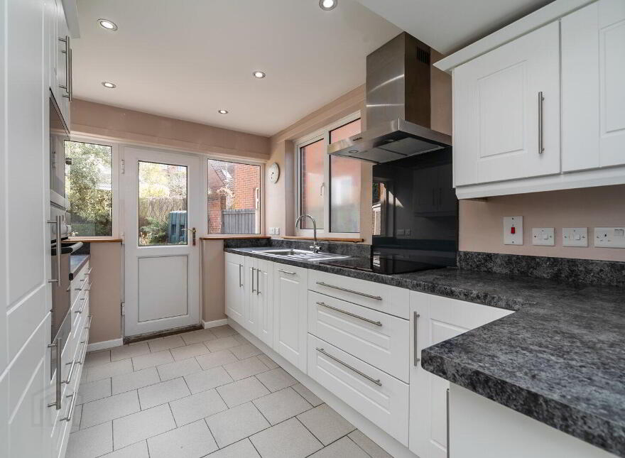 21 Hillside Crescent, Belfast, BT9 5EN