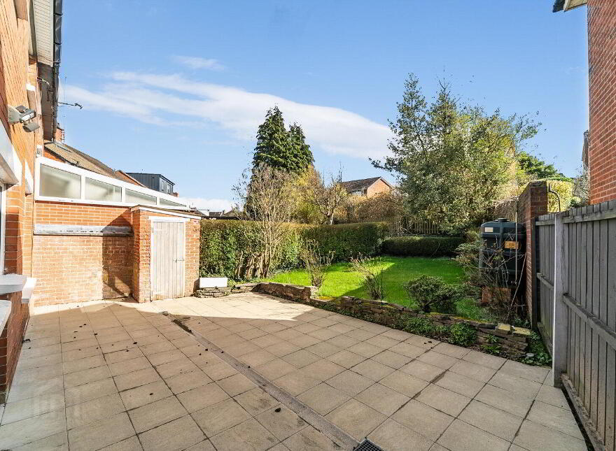 21 Hillside Crescent, Belfast, BT9 5EN