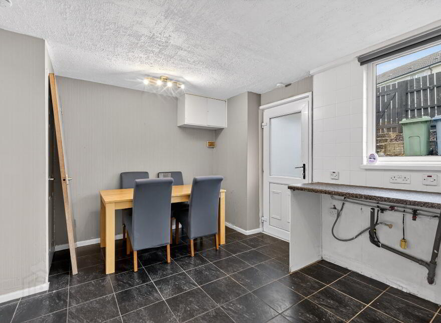 224 River Road, Dunmurry, BT17 9DS