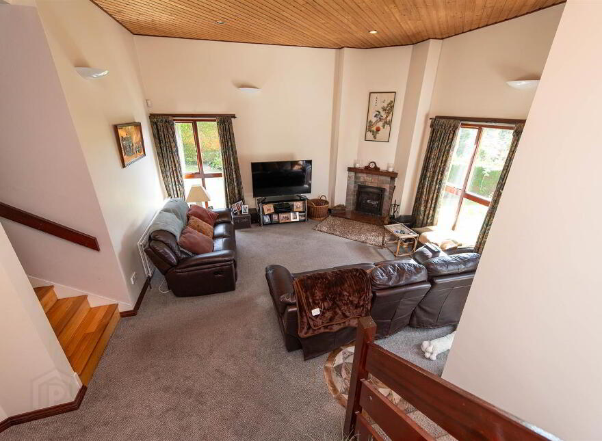 8 Millhill Drive, Ballynahinch, BT24 8LL