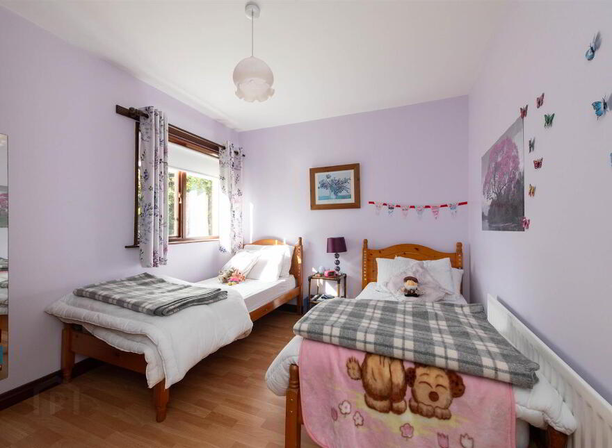 8 Millhill Drive, Ballynahinch, BT24 8LL