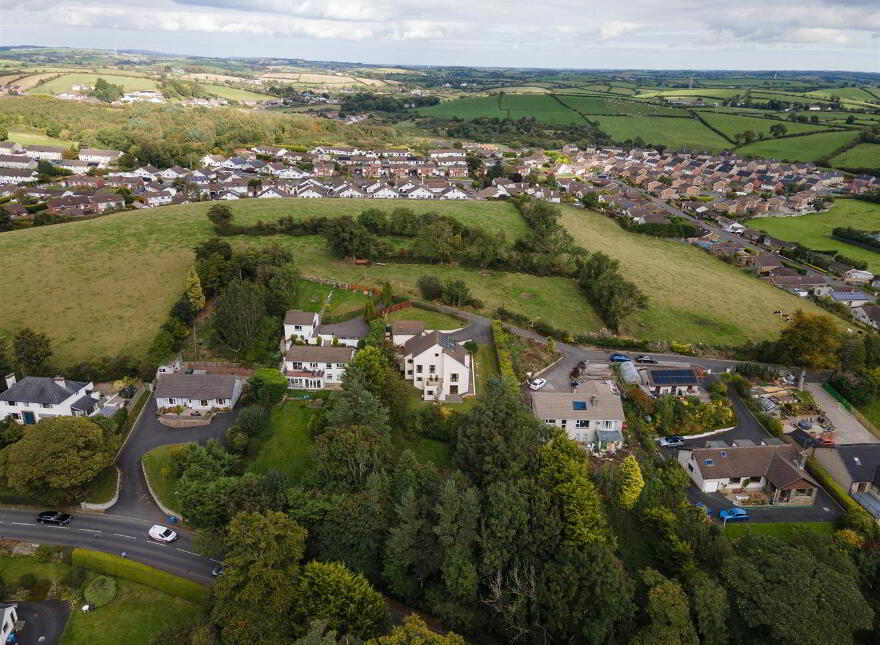 8 Millhill Drive, Ballynahinch, BT24 8LL