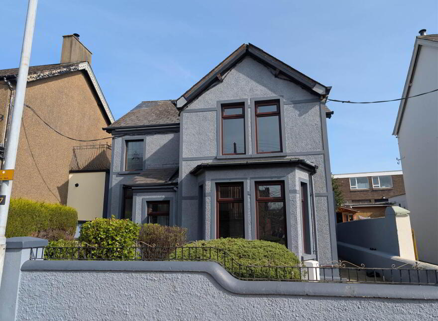 54 The Roddens, Larne, BT40 1QH