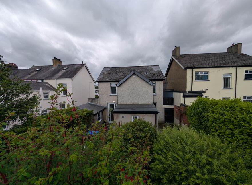 54 The Roddens, Larne, BT40 1QH