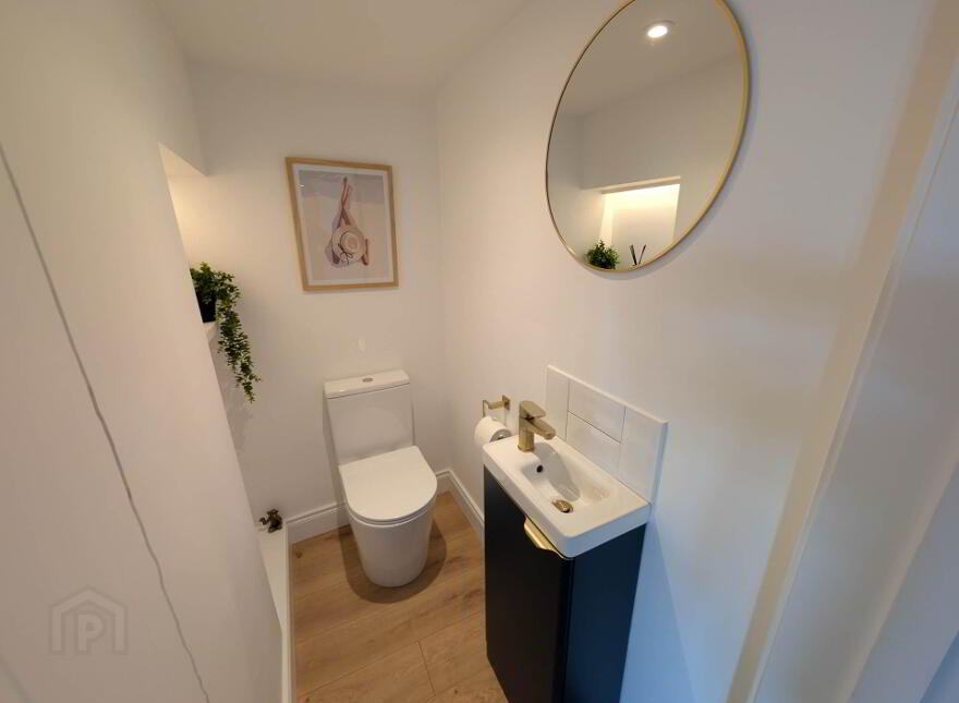 54 The Roddens, Larne, BT40 1QH