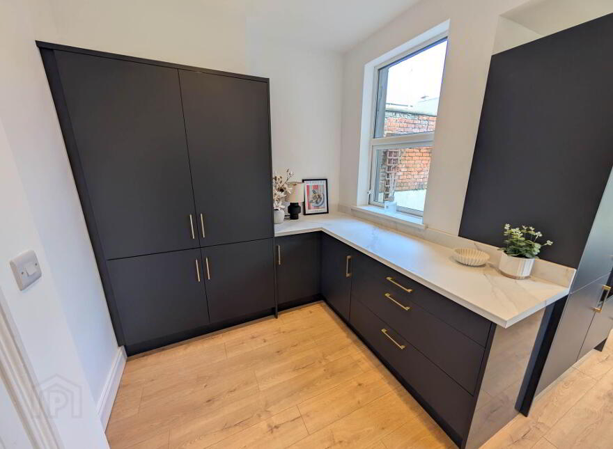 54 The Roddens, Larne, BT40 1QH