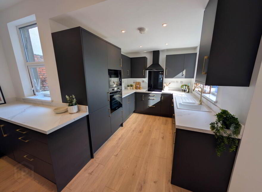 54 The Roddens, Larne, BT40 1QH