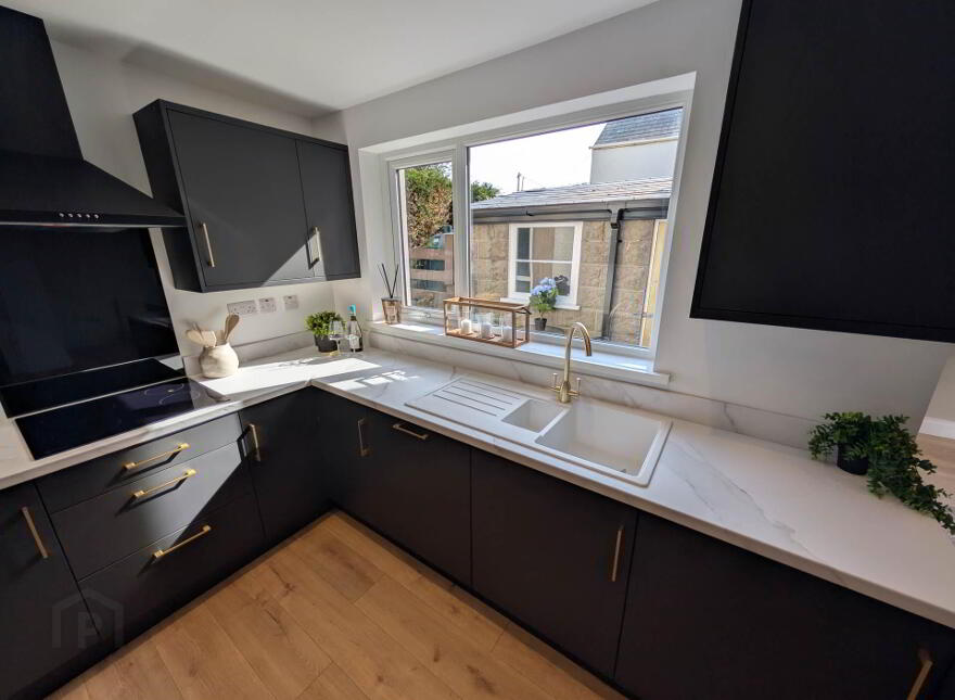 54 The Roddens, Larne, BT40 1QH