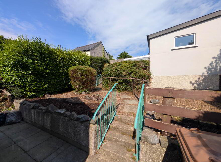 54 The Roddens, Larne, BT40 1QH