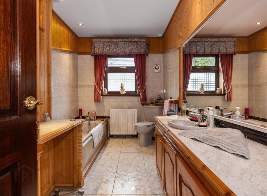 76A Magheraknock Road, Ballynahinch, BT24 8TJ
