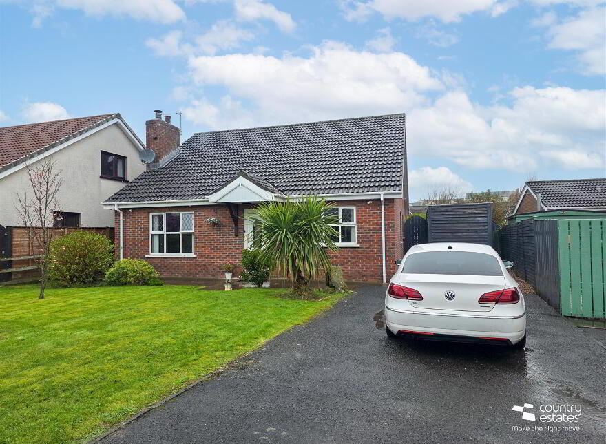 28 Crossgreen, Carrickfergus, BT38 8DN