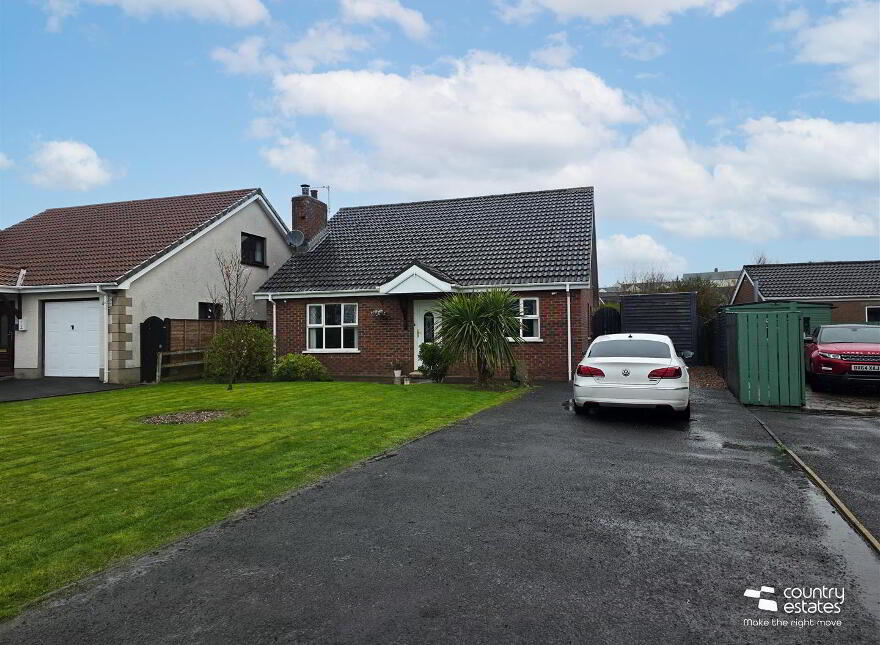 28 Crossgreen, Carrickfergus, BT38 8DN