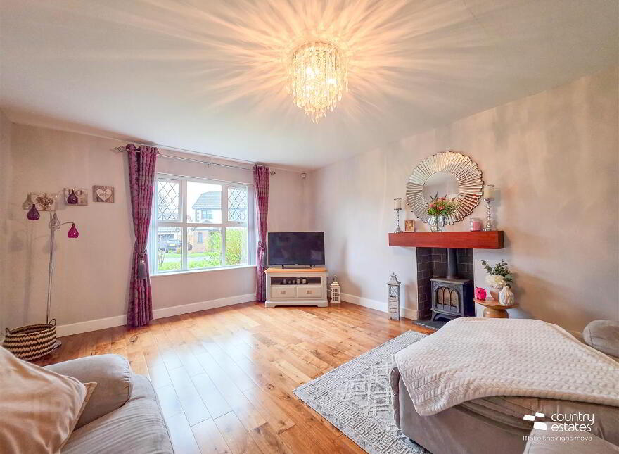 28 Crossgreen, Carrickfergus, BT38 8DN