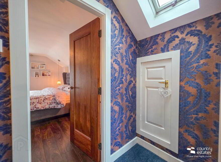 28 Crossgreen, Carrickfergus, BT38 8DN