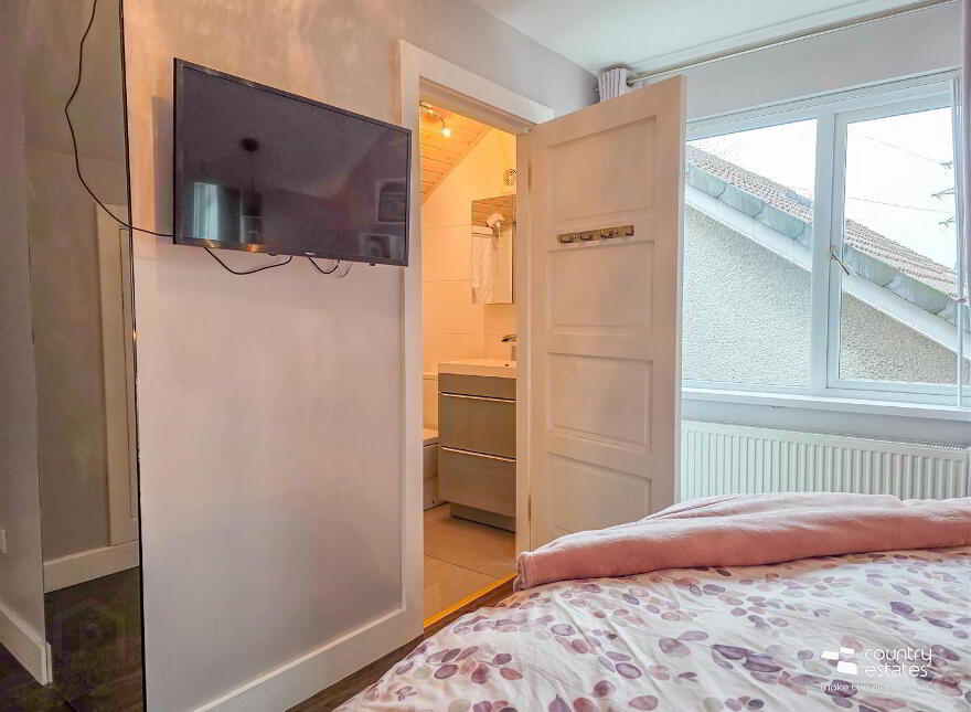 28 Crossgreen, Carrickfergus, BT38 8DN
