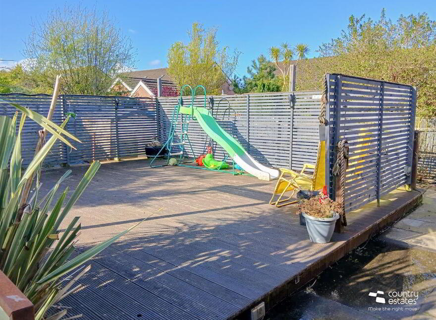 28 Crossgreen, Carrickfergus, BT38 8DN