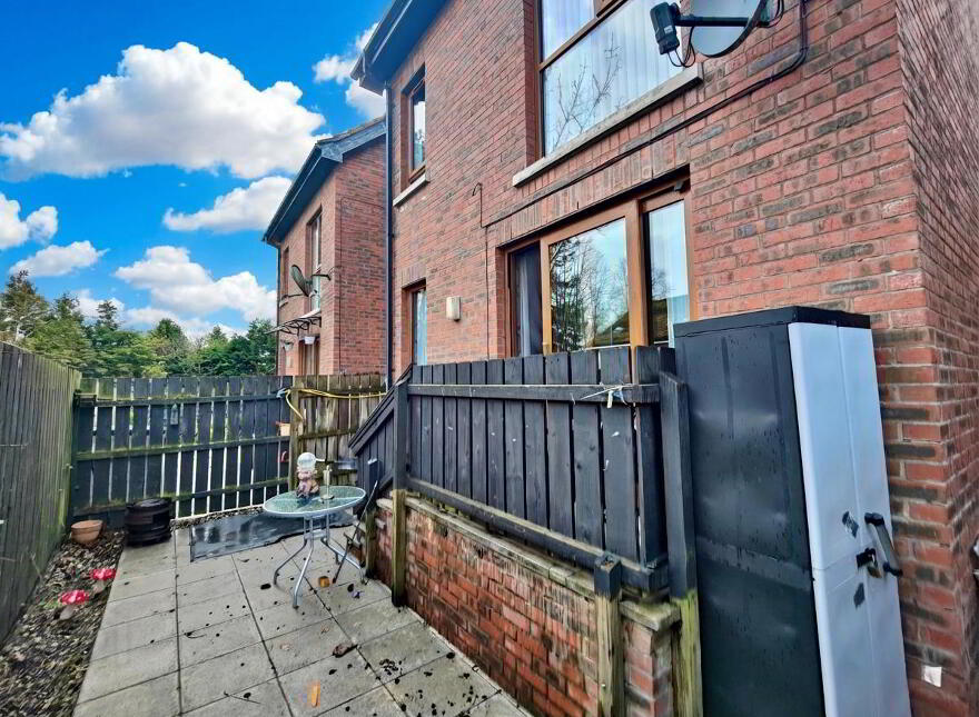2 Altnagarron Close, Belfast, BT13 3TW