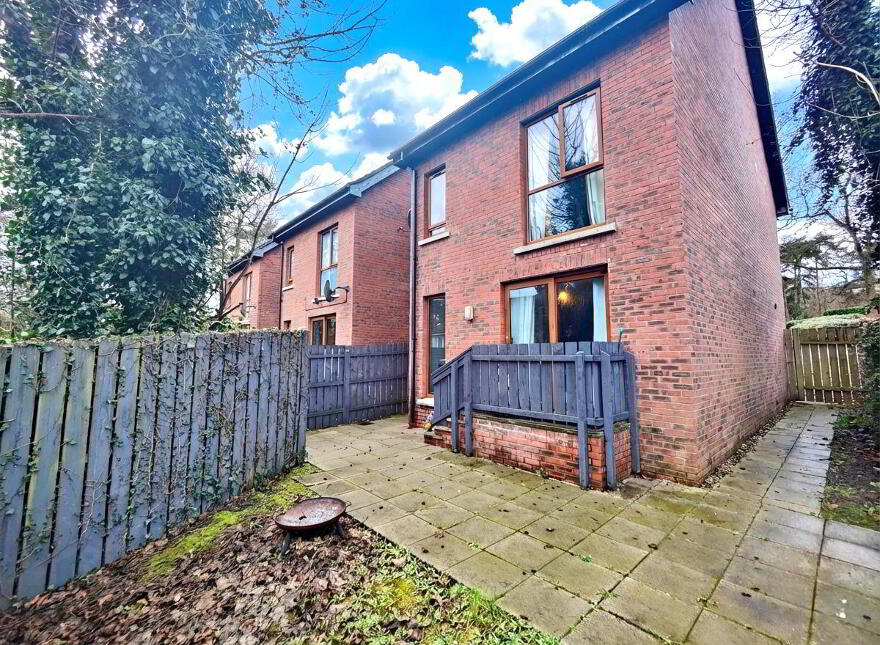 1 Altnagarron Close, Belfast, BT13 3TW