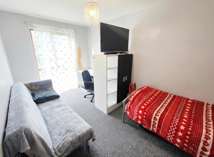1 Altnagarron Close, Belfast, BT13 3TW