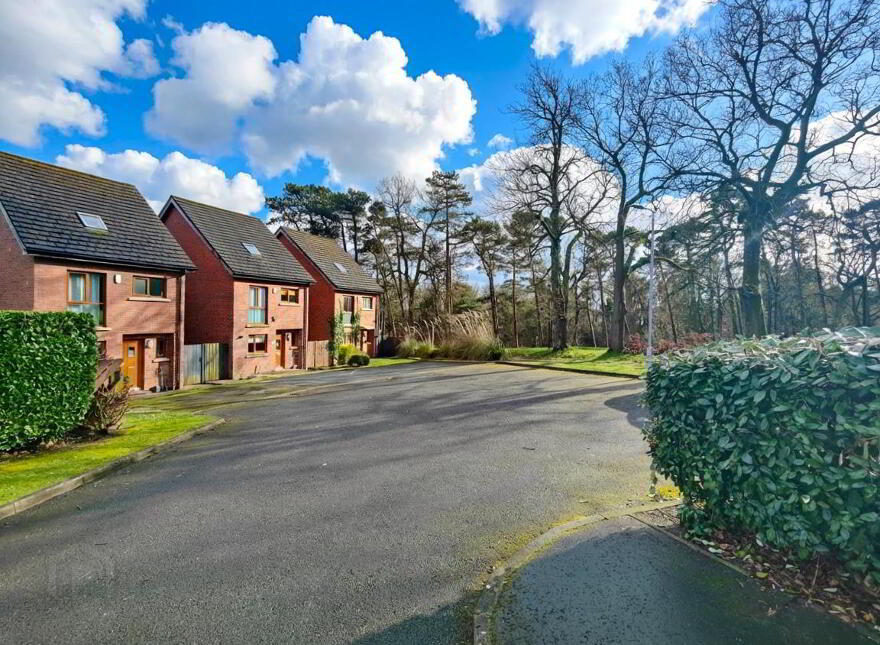 1 Altnagarron Close, Belfast, BT13 3TW