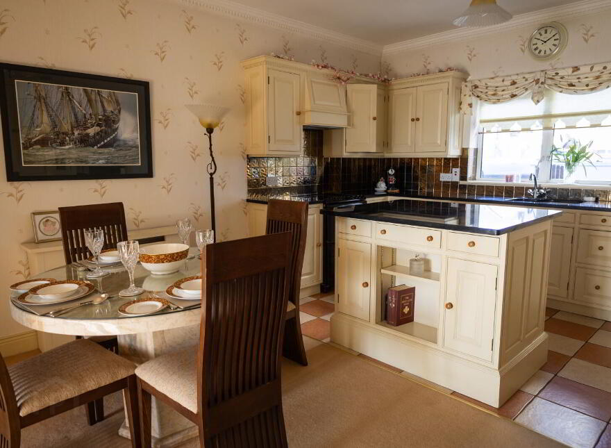 Trade Winds, 5 Coady's Quay, Dungarvan, X35V098