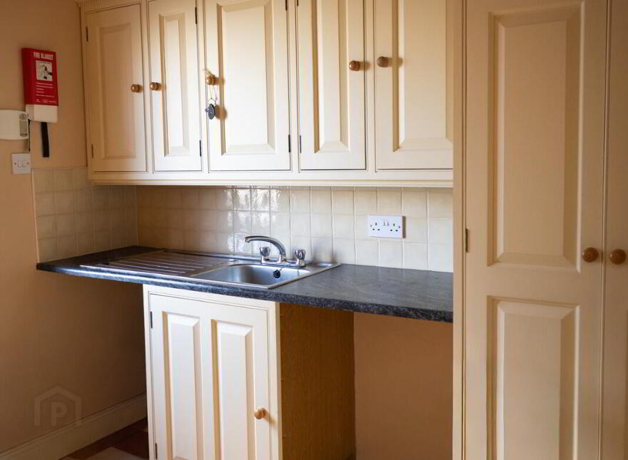 Trade Winds, 5 Coady's Quay, Dungarvan, X35V098
