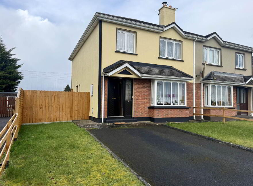 16 Abbey Vale, Ballyhaunis, F35WR88