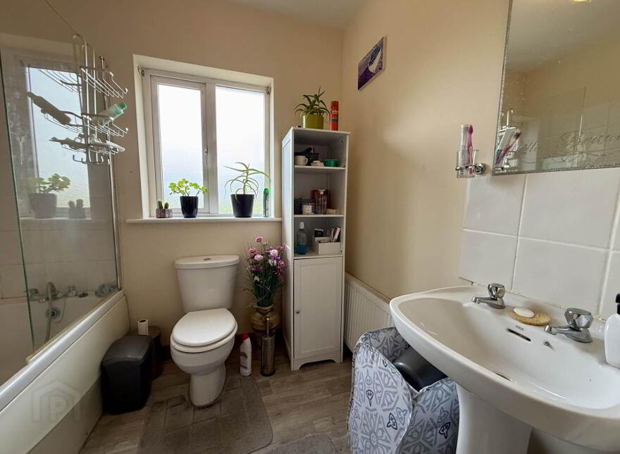 16 Abbey Vale, Ballyhaunis, F35WR88