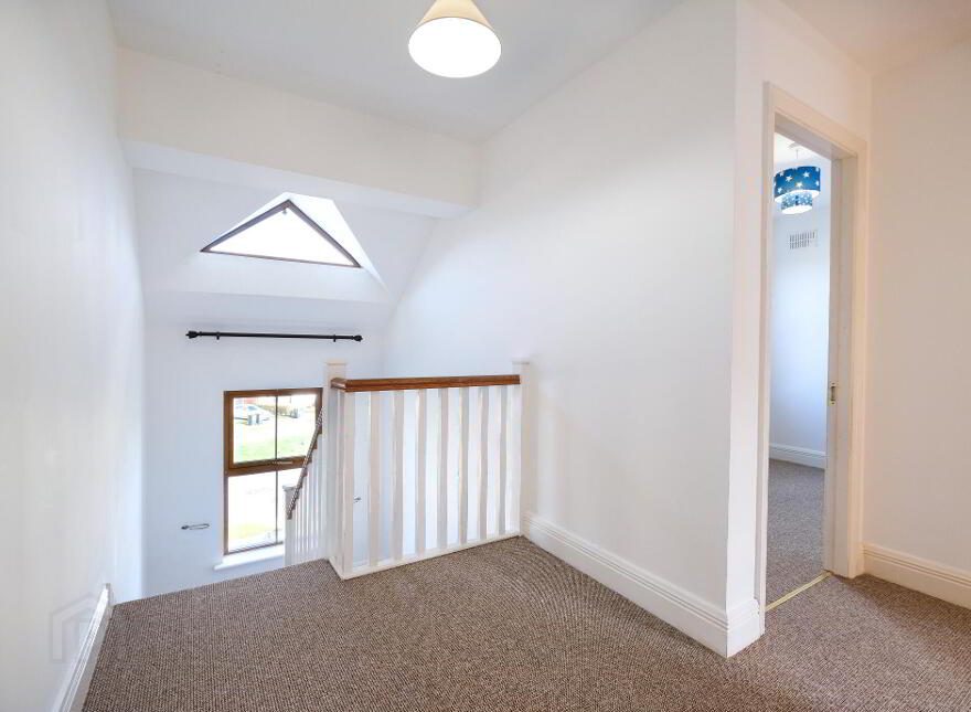 24 Druid Glen, White Linen Woods, N39C8H7