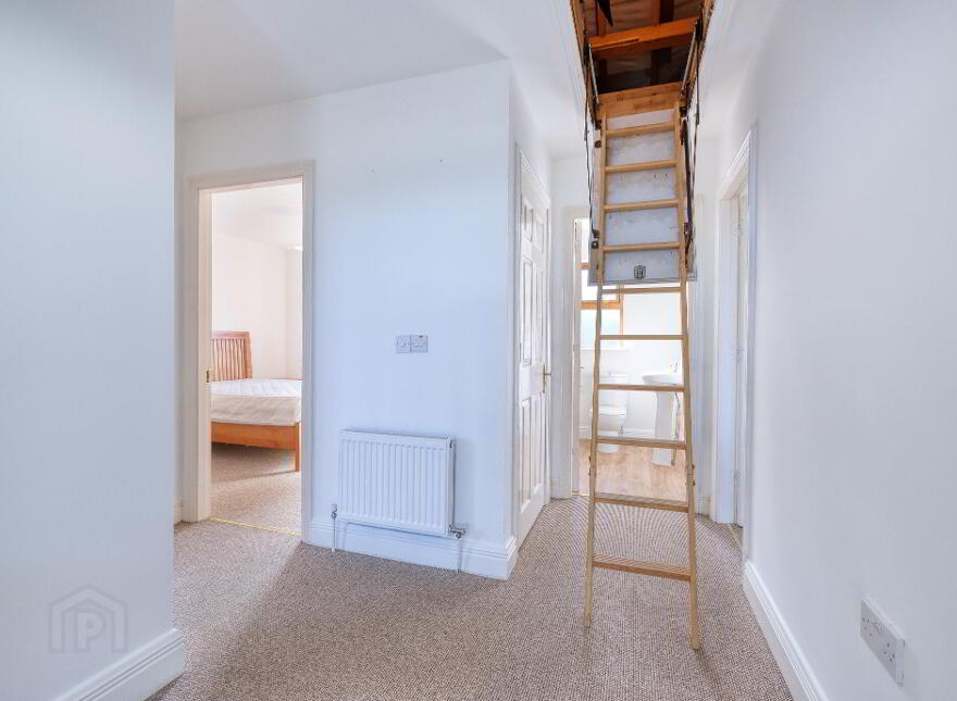 24 Druid Glen, White Linen Woods, N39C8H7
