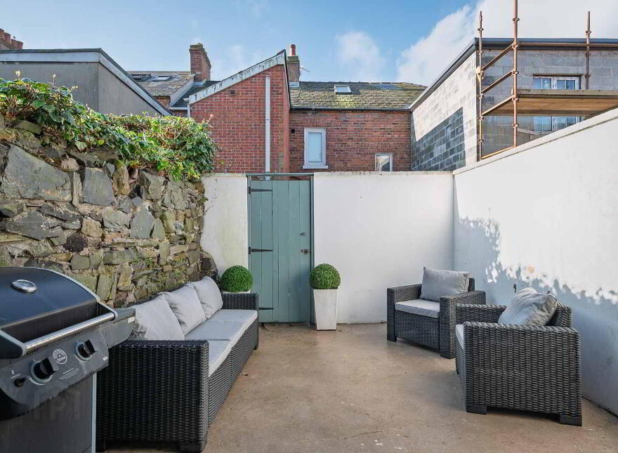 21 Downshire Road, Holywood, BT18 9LX