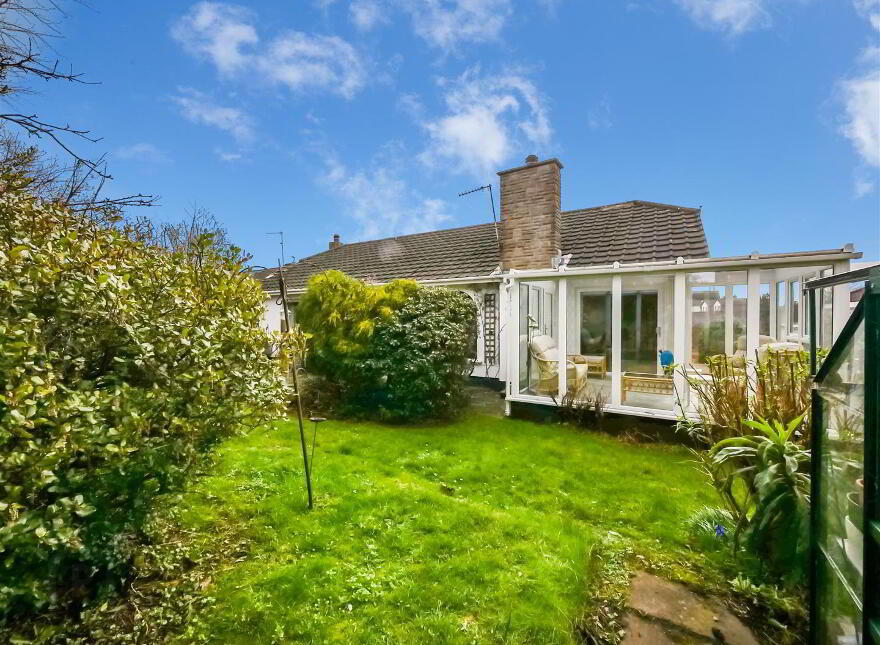 9 Gracemount Park, Cairnshill Road, Belfast, BT8 6GS