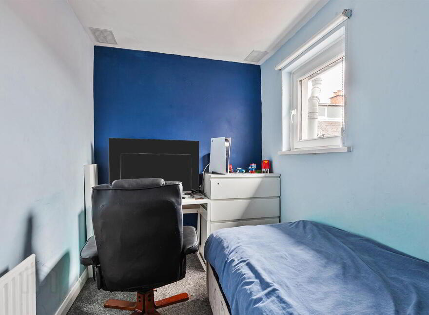 24 Strathroy Park, Belfast, BT14 7LP