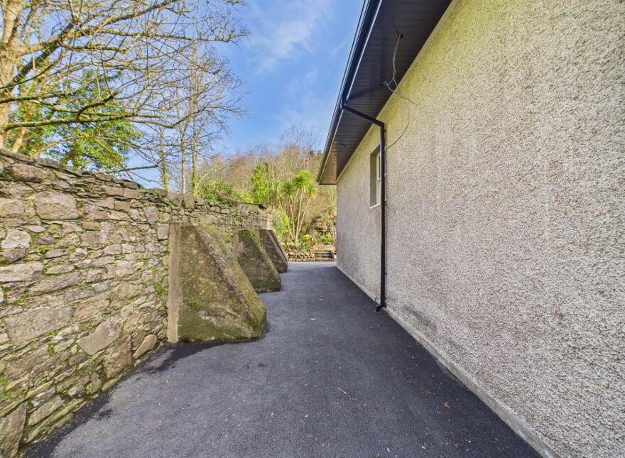 Woodview, Coolroe, Portlaw, Waterford, X91C520
