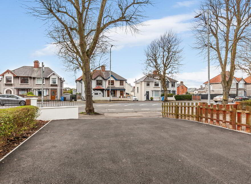 300 Castlereagh Road, Belfast, BT5 6AD