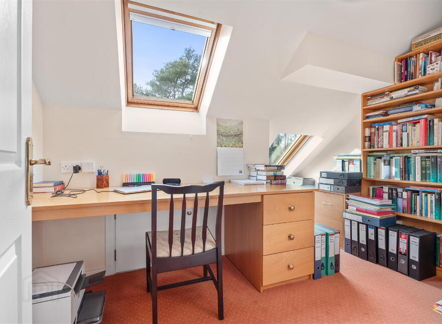 50 Belfast Road, Saintfield, BT24 7ET