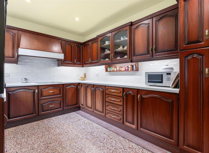 50 Belfast Road, Saintfield, BT24 7ET