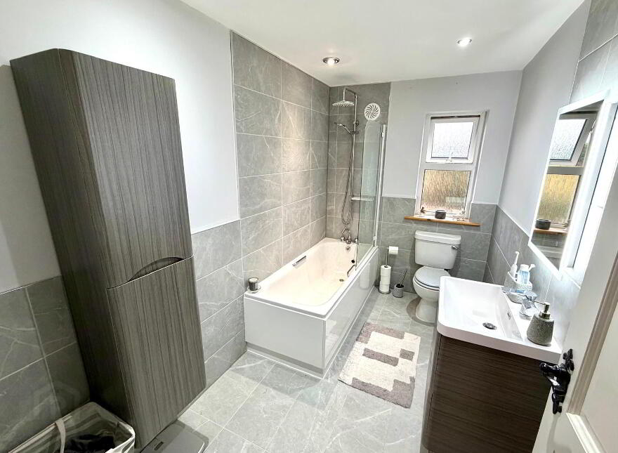 14 Teeling Grove, Tubbercurry, F91R3W9