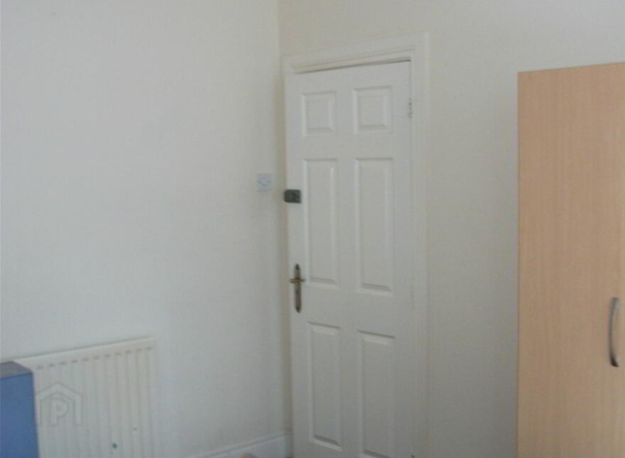 48 University Avenue, Queens, Belfast, BT7 1GY