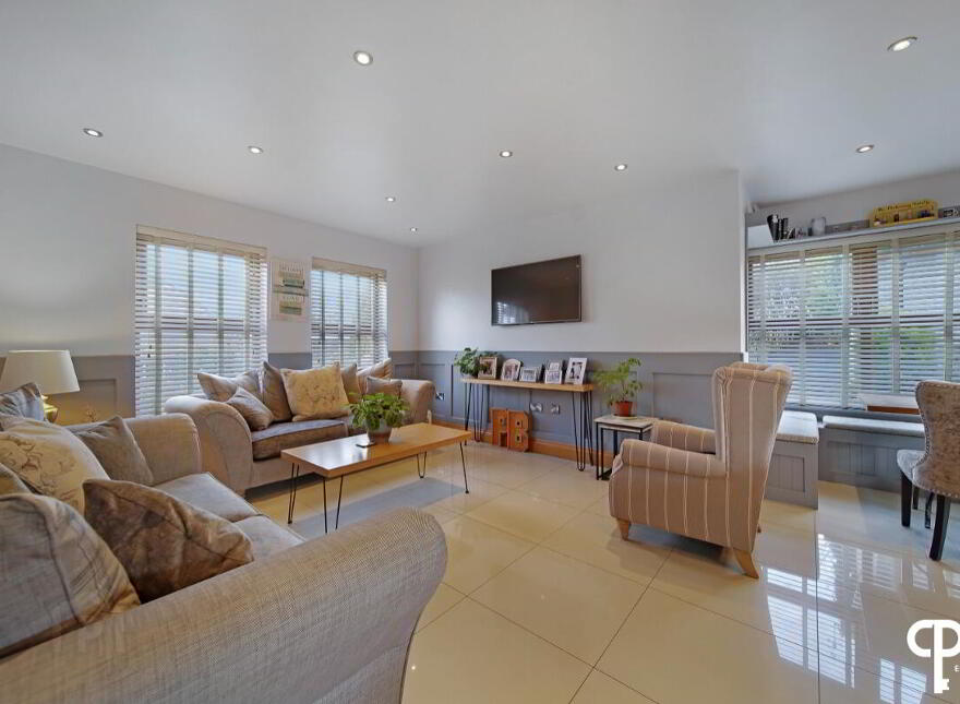 38b Dunlade Road, Greysteel, Derry / Londonderry, BT47 3EF