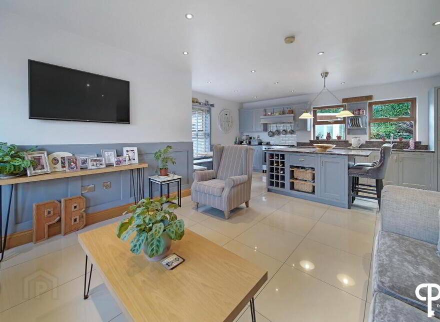 38b Dunlade Road, Greysteel, Derry / Londonderry, BT47 3EF
