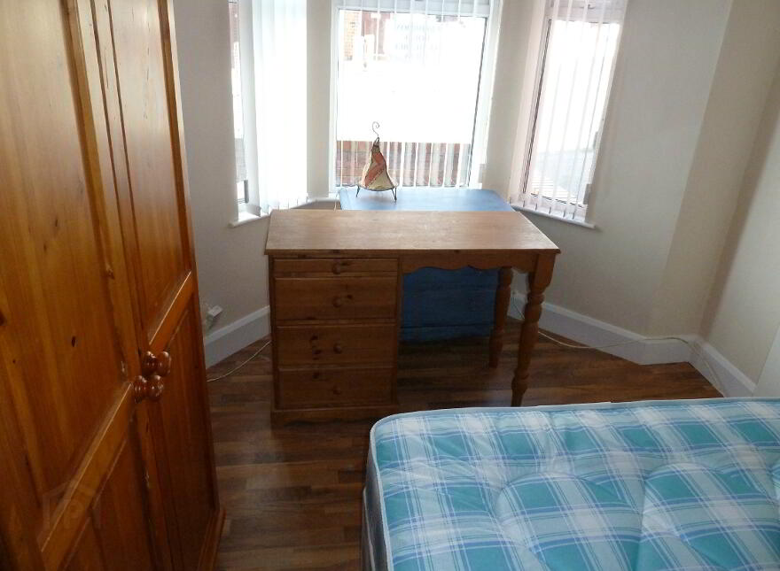 78 Dunluce Avenue, Lisburn Road, Belfast, BT9 7AX