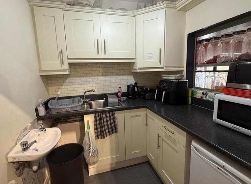Unit 10, Mini Moira Play Cafe & Hub, The Village Centre, Main Street, Moira, BT67 0LE
