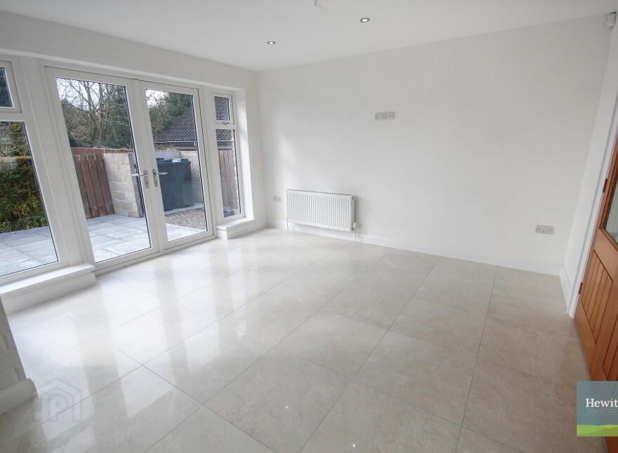 Newry Street, Markethill, BT60 1TA