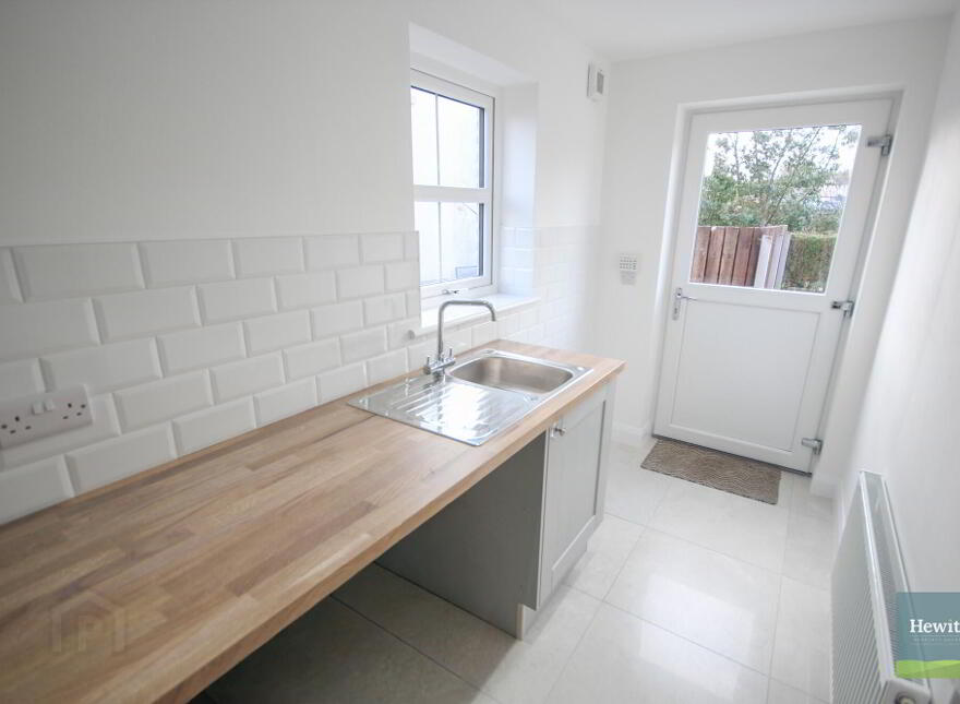 Newry Street, Markethill, BT60 1TA