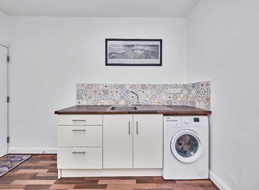 Apartment 2 27 Eglinton Street, Portrush, BT56 8DX